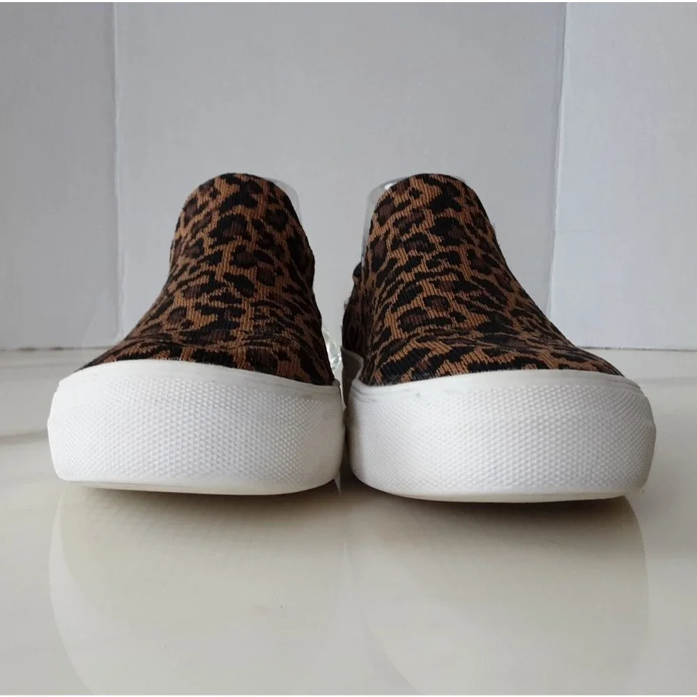 STEVE MADDEN Leopard Print Knit Slip-On Sneakers Sz 9.5